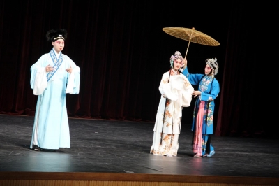 曲艺“西游” 扬剧“东渡”扬州演员向世界展示扬州文化魅力_江苏国际在线