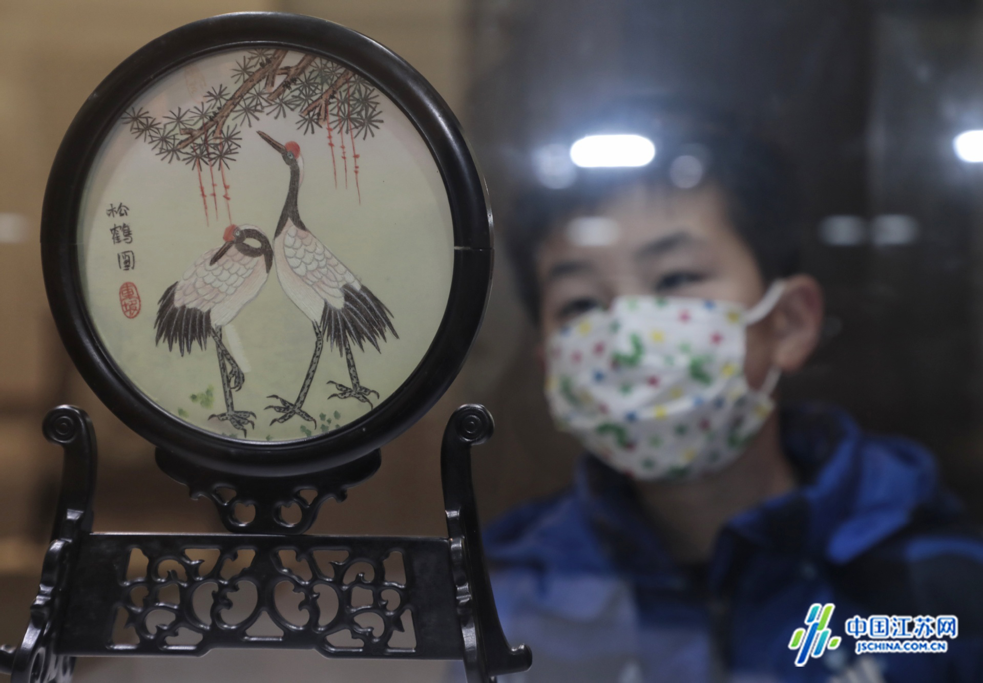 华夏一绝发绣艺术展在张家港博物馆展出