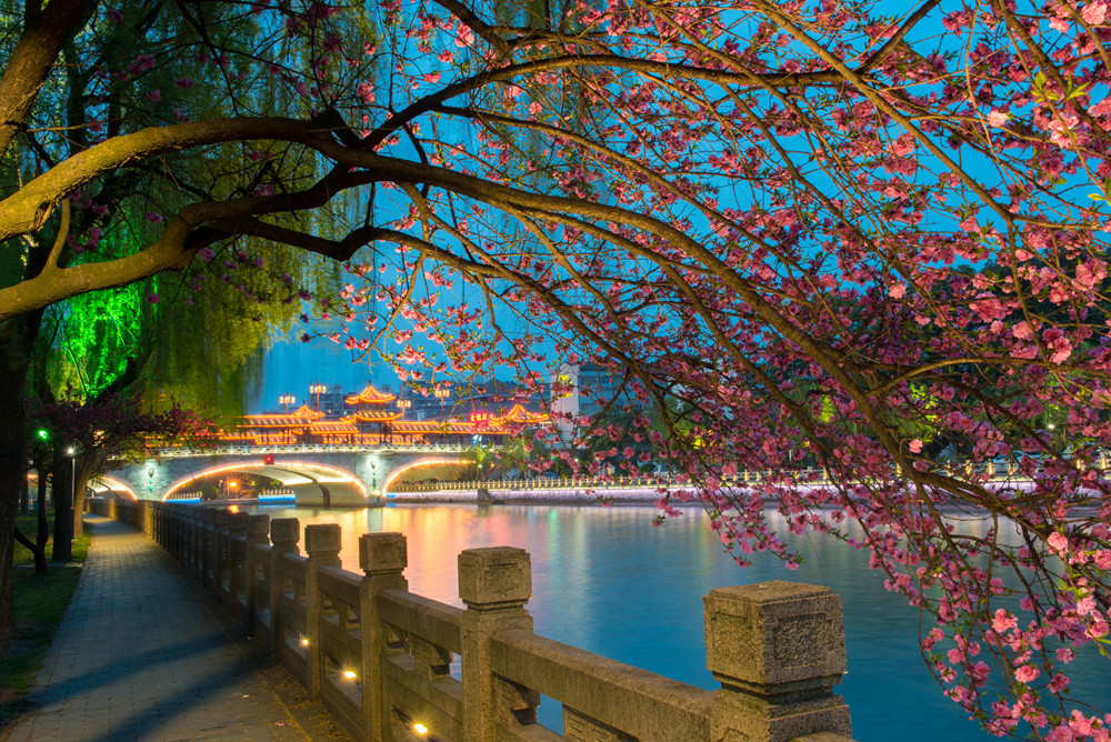 扬州:夜游古运河