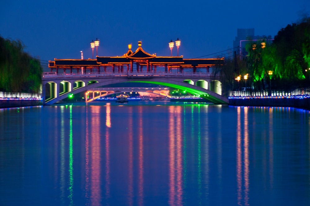 古运河上又一座古色古香的桥梁——渡江桥.