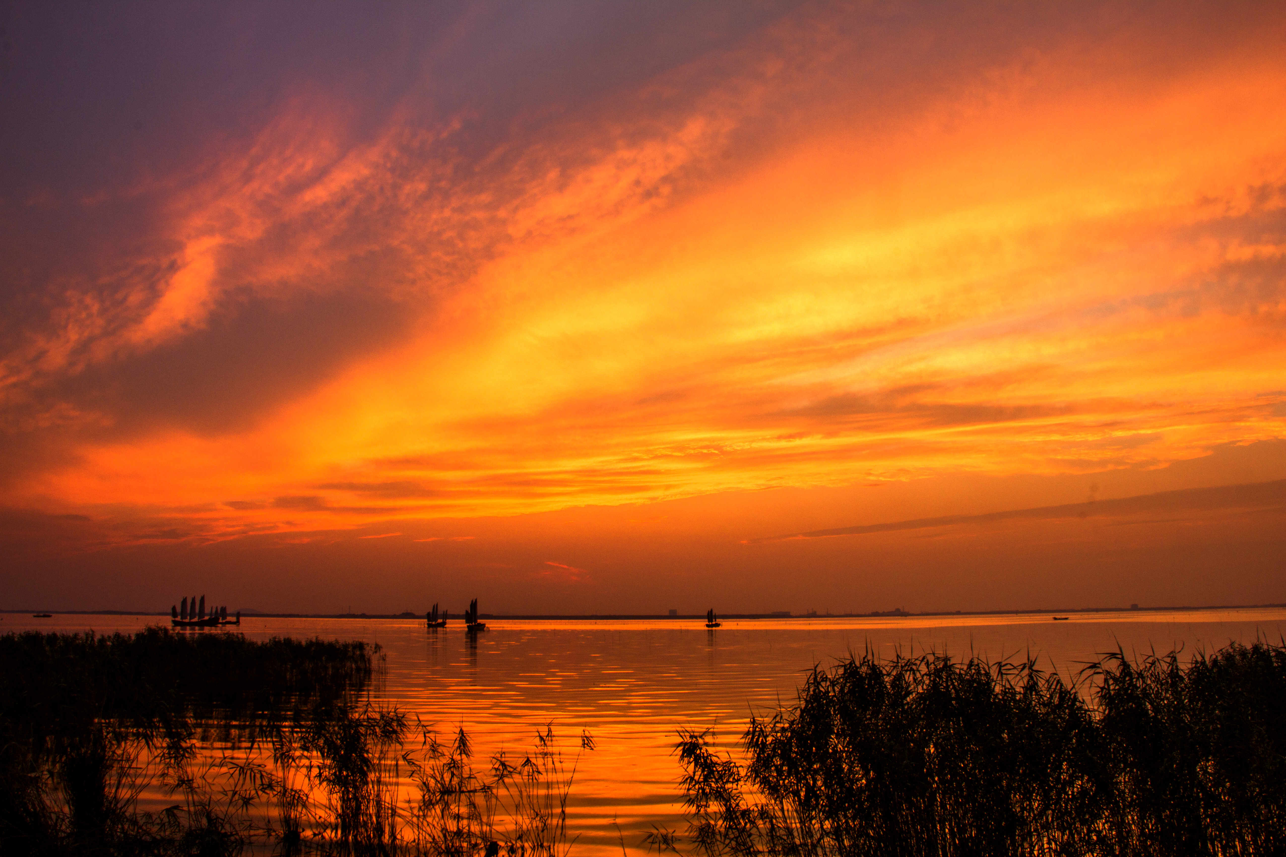常州武进雪堰镇一湾山水碧百里夕阳红