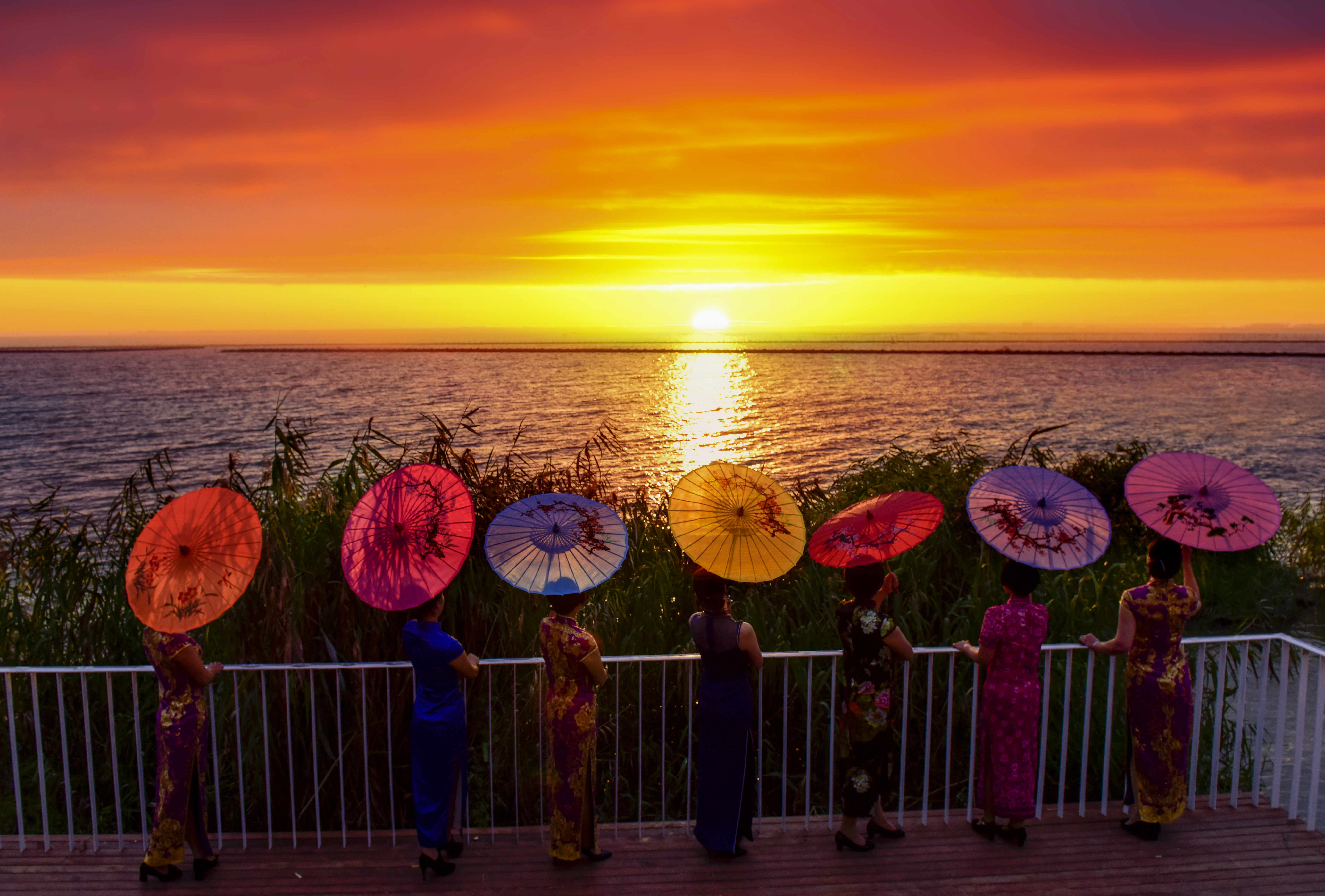常州武进雪堰镇:一湾山水碧 百里夕阳红_江苏国际在线